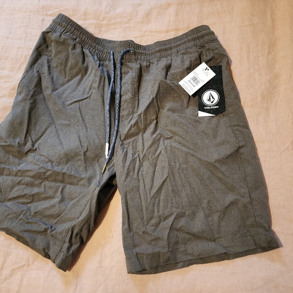 Volcom Frickin Mix EW Short 19 - Picture 2 of 7